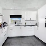 Four-bedroom In Ferienhaus *